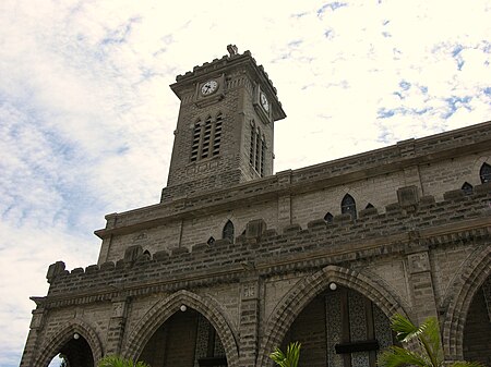 Tập_tin:Nha_Trang_Cathedral.jpg