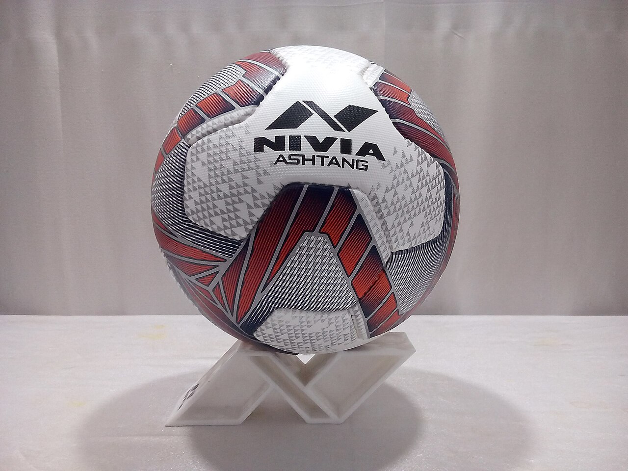 90ndstoppage on X: A new Nivia football will be used in #HeroISL this  season. Nivia Astra ⚽🇮🇳🏆 [via @harithoyakkat] PC 📸 : @SingtoThangboi  📲: #IndianFootball #HeroISL #LetsFootball   / X