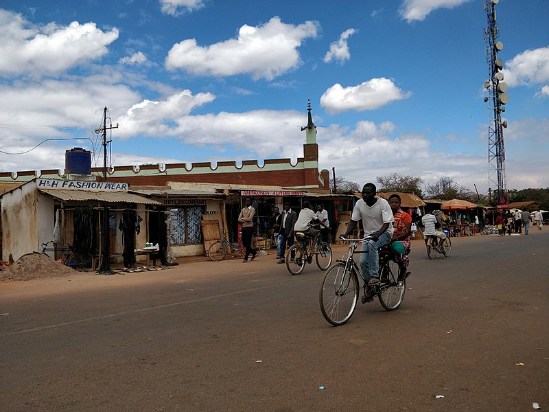 File:Ntaja, Machinga, Malawi.jpg