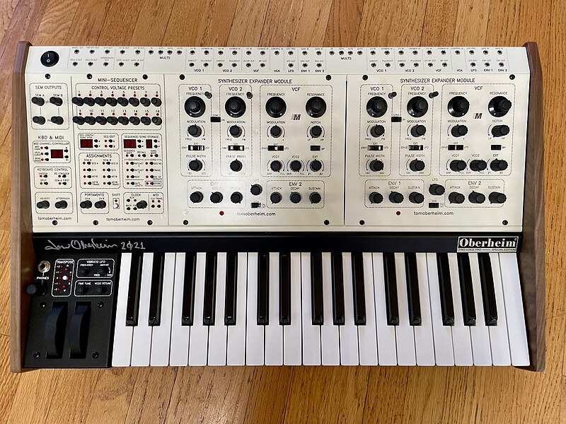 File:Oberheim TVS Pro Special Edition.jpg