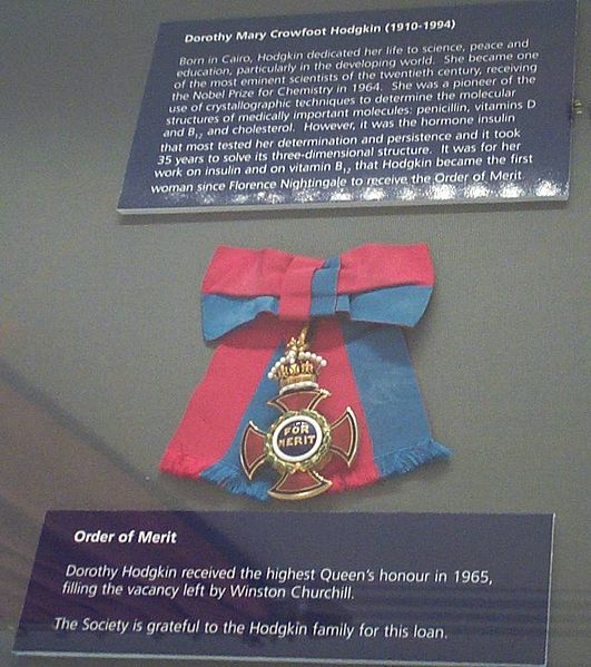 صورة:Order of Merit Dorothy Hodgkin.jpg