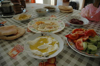 <span class="mw-page-title-main">Palestinian cuisine</span> Types of food in Palestine culture