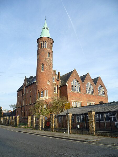 File:Pardes House Grammar School 04.JPG