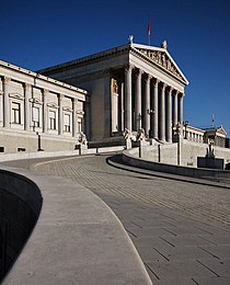 Parlament am Morgen 01.JPG