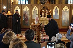 Patriarken av Konstantinopel, Bartolomaios I, besöker Sankt Georgios kyrka.