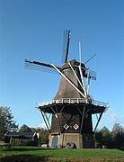 Penninga's molen gezien vanuit de wijk