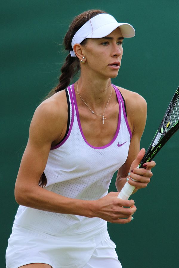 Pivovarova at the 2016 Wimbledonqualifying tournament