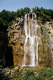 The large waterfall (78 m) of the Plitvica river at the Lower Lakes.