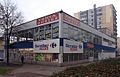Polski: Ulica Pośpiecha w Zabrzu. Carrefour Express.