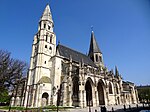 Poissy (78), collegiale kerk Notre-Dame, uitzicht vanuit het zuidwesten 4.jpg