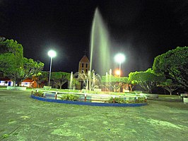 Het plein praça Tirandentes in Teresina de Goiás