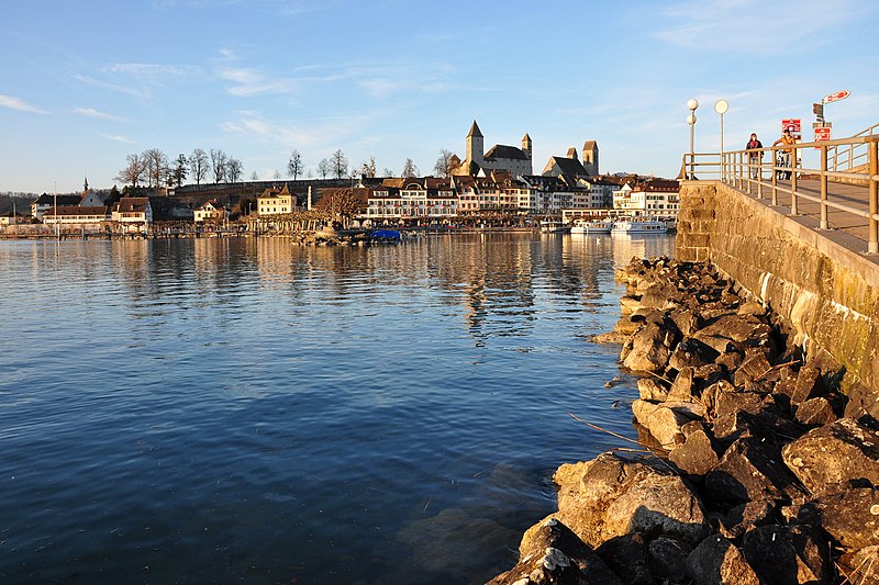 File:Rapperswil - Hafen - Seedamm 2011-03-20 18-03-46 ShiftN.jpg