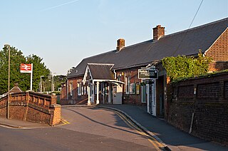 <span class="mw-page-title-main">Reigate railway station</span> Railway station in Surrey, England