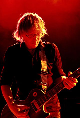 <span class="mw-page-title-main">René Rutten</span> Dutch guitarist for The Gathering (born 1972)