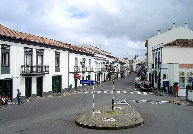 File:Ribeira Grande (112561972).jpg