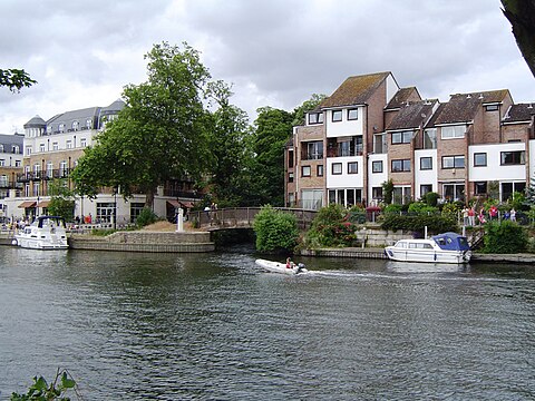 Staines-upon-Thames