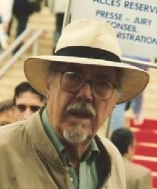 O director cinematografico y guionista estausunidense Robert Altman, en una imachen de 1992 mientres o Festival de Canas.