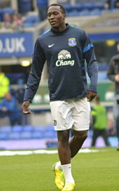 Lukaku pre-match with Everton in 2014 Romelu Lukaku 2014-05-03.jpg