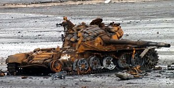 Спалений російський танк Т-72