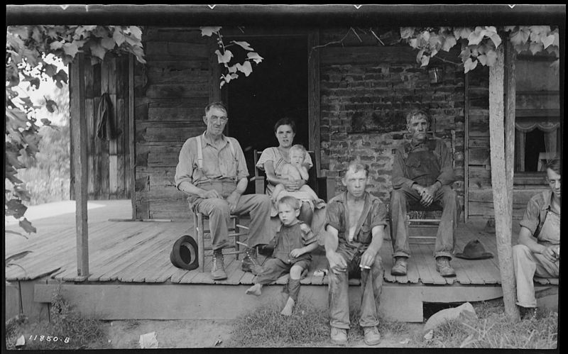 File:Rutherford, Autre, family - NARA - 281292.jpg