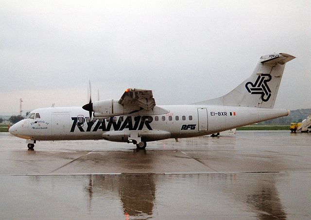 C-FIQB (Ryanair - Canadian), C-FIQB - ATR-42-312 - Ryanair …