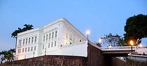 Palácio Dos Leões: Etimologia, História, Localização