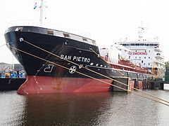 Le pétrolier San Pietro amarré dans le port d'Amsterdam en 2014.