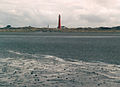 Schiermonnikoog 2004 twee vuurtorens vanaf Noordzee.jpg