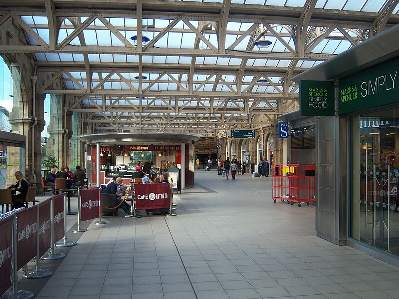 File:Sheffield Station concourse.JPG