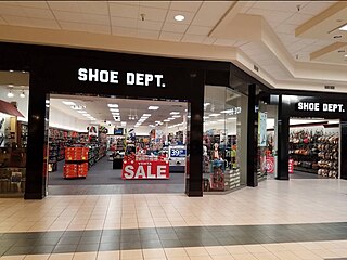 <span class="mw-page-title-main">Shoe Show</span> American shoe store