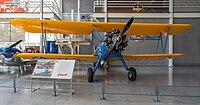 Un Boeing-Stearman Model 75 PT-17 exposé à Santiago du Chili. (définition réelle 6 921 × 3 637)