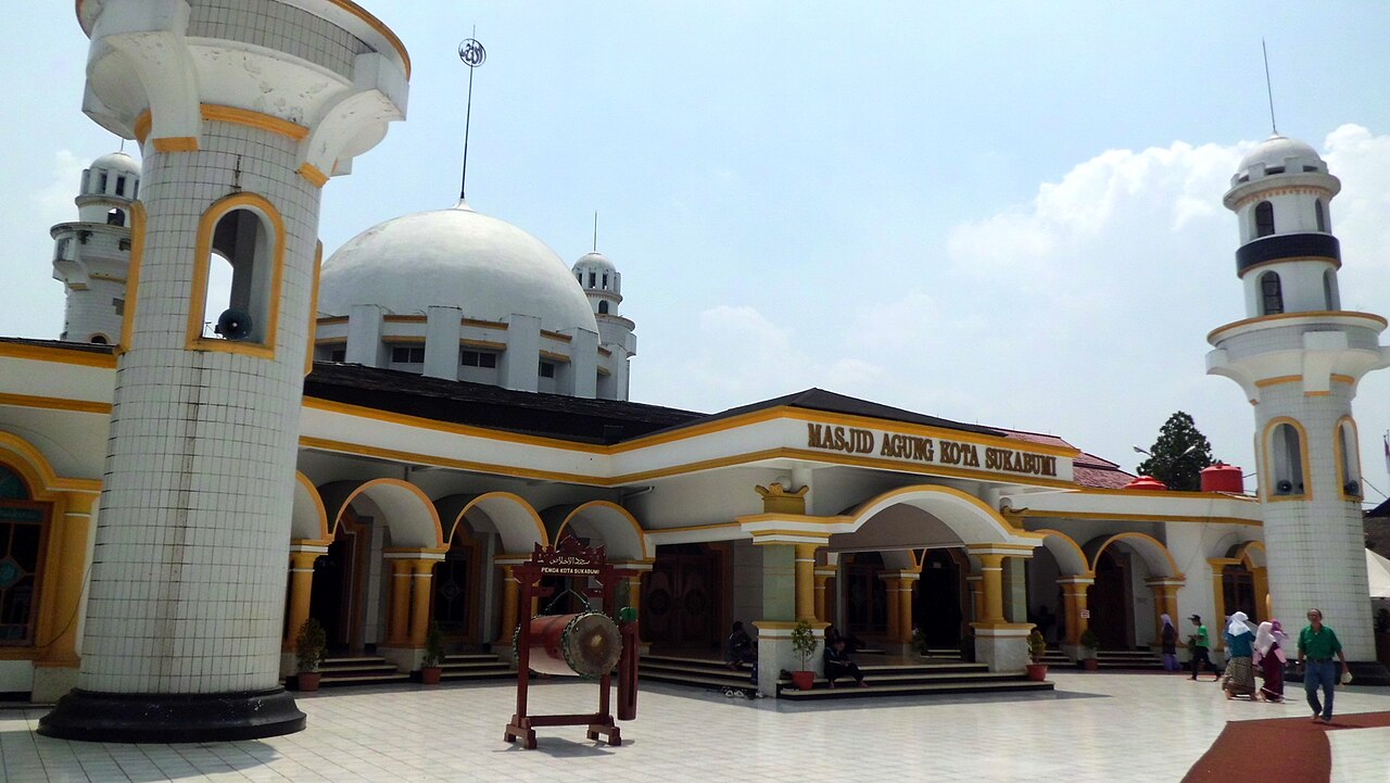 Sukabumi Grand Mosque 01