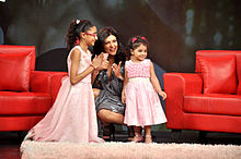 Sen with her daughters at Raveena Tandon's show Isi Ka Naam Zindagi