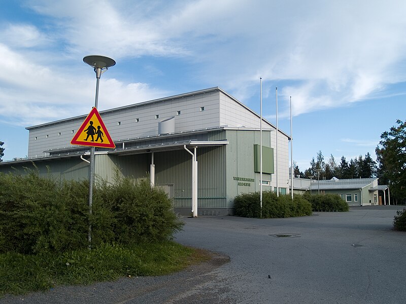 File:Tanelinranta elementary school Seinajoki.jpg