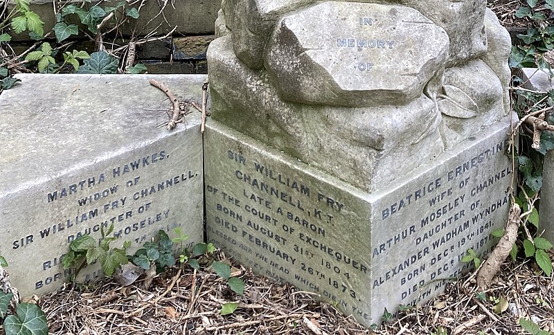 File:The Channell family grave in Highgate Cemetery.jpg