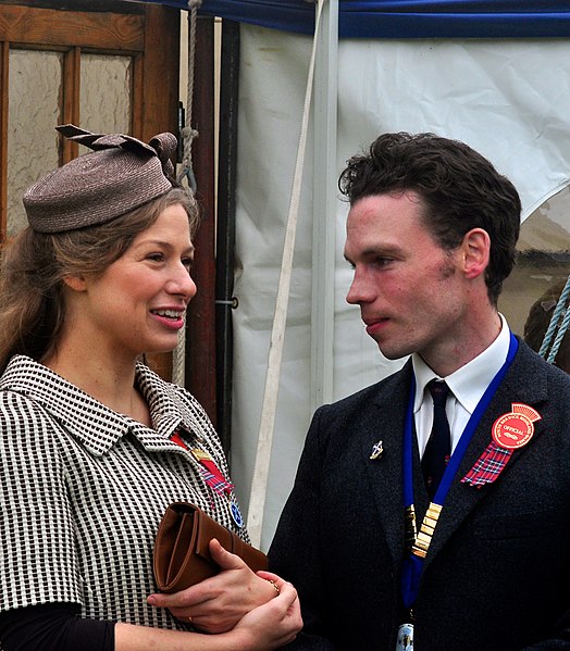 File:The Duke and Duchess of Hamilton.jpg