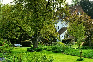 The Manor, Hemingford Grey, the 12th-century house on which Green Knowe was based The Manor House at Hemingford Grey (Green Knowe).jpg