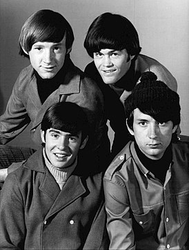 The Monkees в 1966 годуСлева направо, сверху вниз: Питер Торк, Микки Доленц, Дэви Джонс, Майкл Несмит