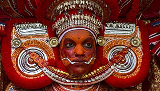 Theyyam 3.jpg