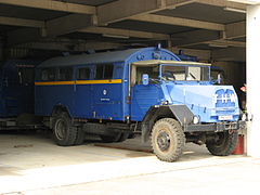 File:Kfz-Kennzeichen THW.jpg - Wikimedia Commons