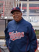 Tony Oliva: Años & Cumpleaños