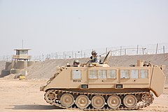 ام 113 قرب معسكر بوكا في العراق