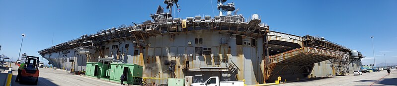 File:USS Wasp (LHD-1) (48728989312).jpg