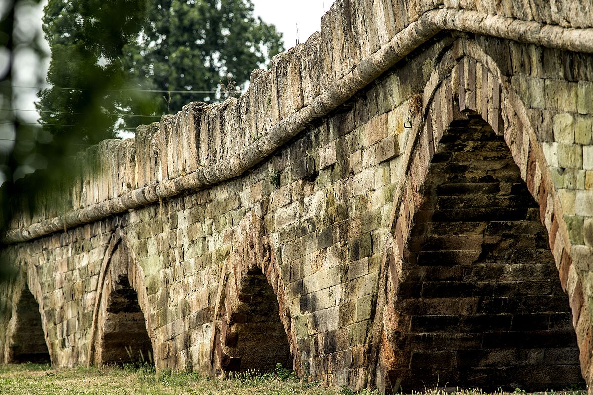The Old Stone Bridge in Vushtrria Photograph: Arben Llapashtica Licensing: CC-BY-SA-4.0