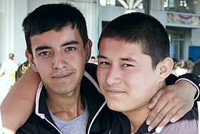 Uzbek people (4934171557).jpg