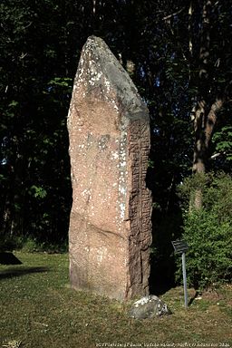 Vestgotlands runeindskrifter Vg11 Leksbergs Backe Vadsbo Härad.jpg