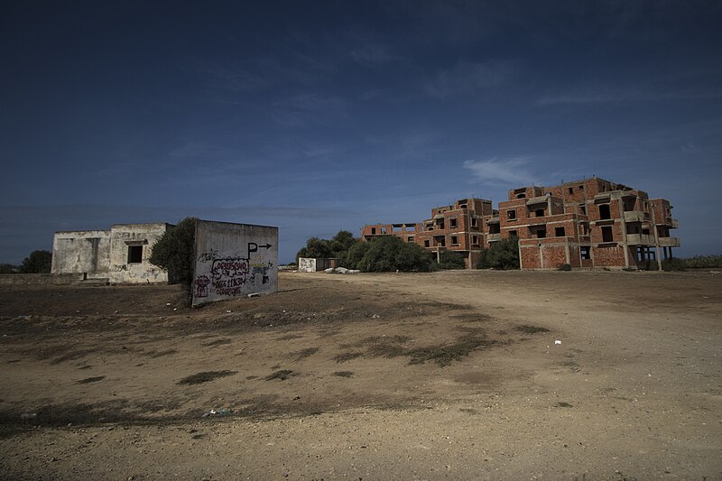 File:View from the road leading to the city of Asilah coming from Tangier 900.jpg