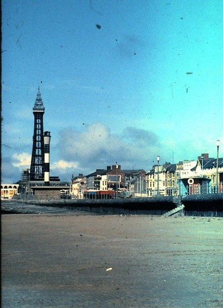 File:View north from the beach near the Central Pier - geograph.org.uk - 858077.jpg