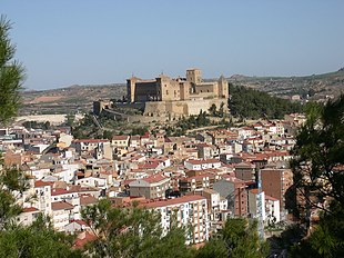 Vista general con el castillo como protagonista - Alcañiz.JPG