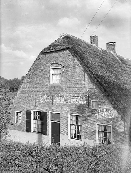 File:Voorgevel boerderij, nummer 82 - Streefkerk - 20206568 - RCE.jpg